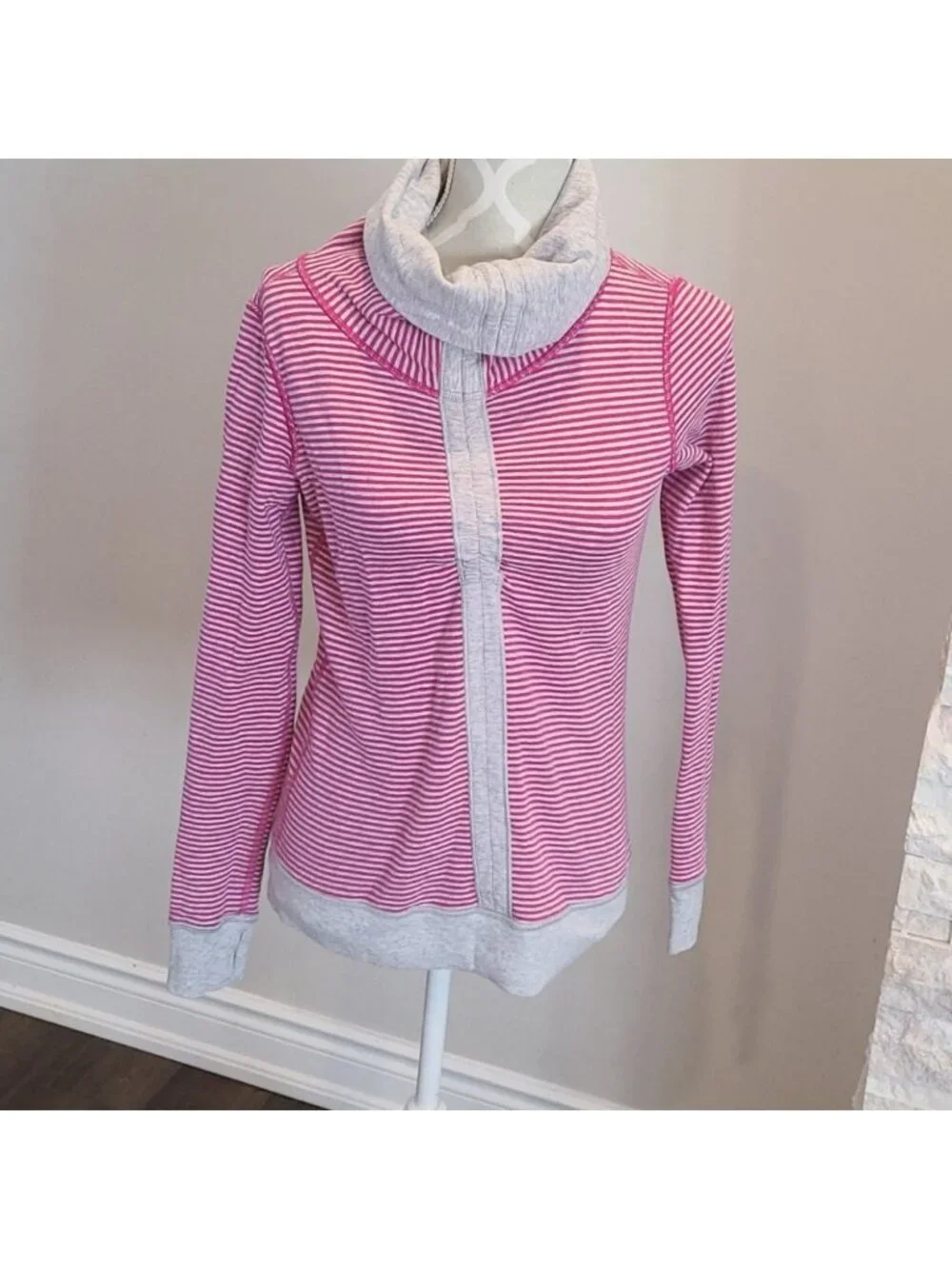 Lululemon In A Cinch Reversible Long Sleeve Top
